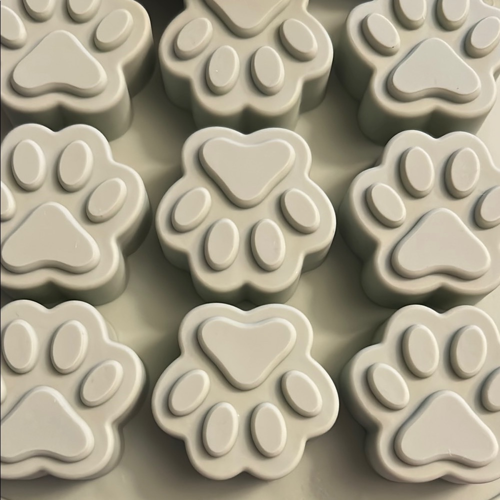 Dog & Cat Paw Silicone Mold for ice cream - Picture 3 of 6